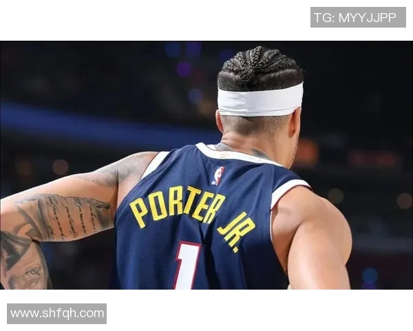 布克赛场惊人举动瞬间刷屏全网登顶热搜引爆球迷热烈讨论